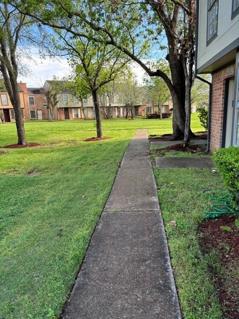 6370 Creekbend Dr unit 55, Houston, TX 77096 - photo 2