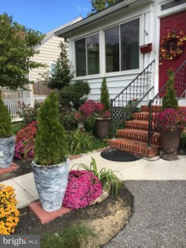 113 N Hammonds Ferry Rd, Linthicum Heights, MD 21090 - photo 2