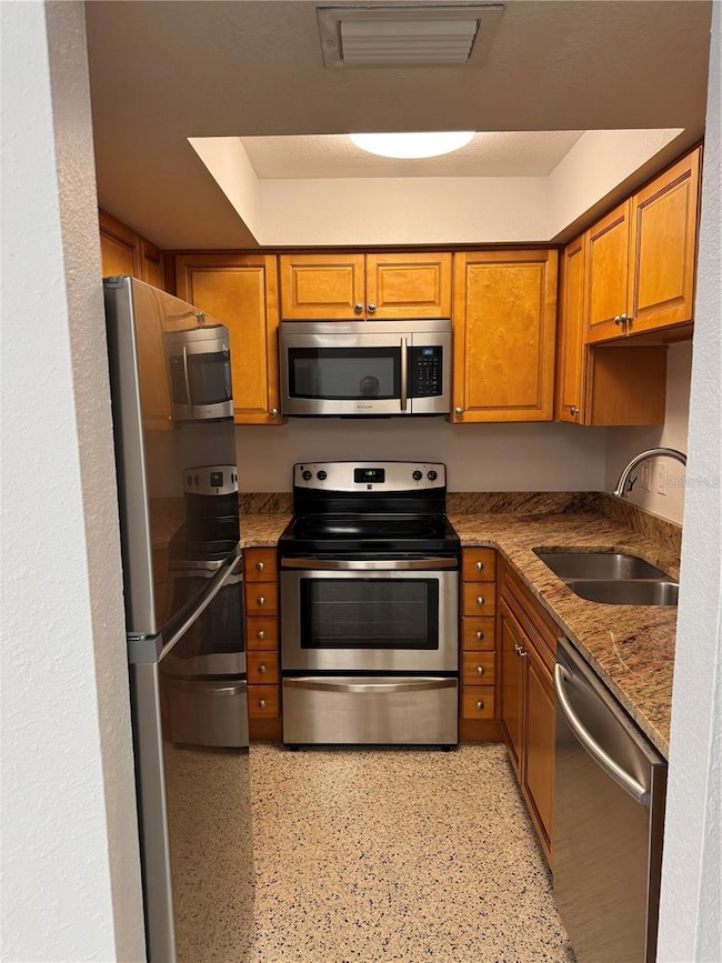 4200 1st St N unit 2, St. Petersburg, FL 33703 - photo 2