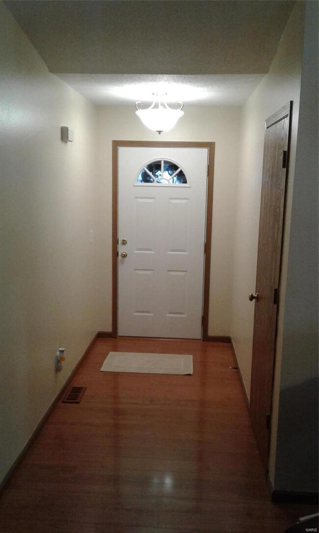 413 Copper Bend Rd, Maryville, IL 62062 - photo 2