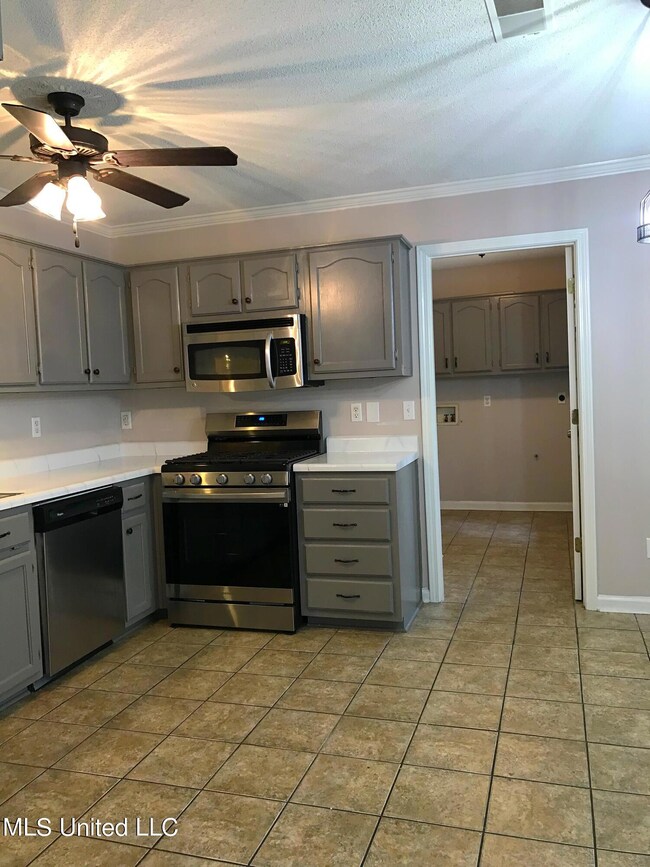 3420 Pendulum Dr E, Hernando, MS 38632 - photo 7