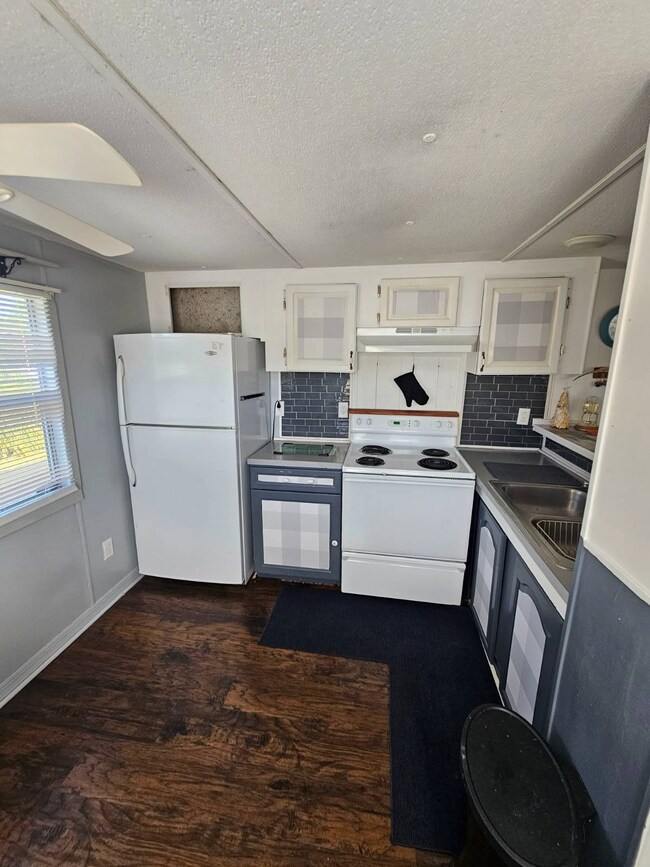 918 Hatten Ln, Inverness, FL 34450 - photo 3