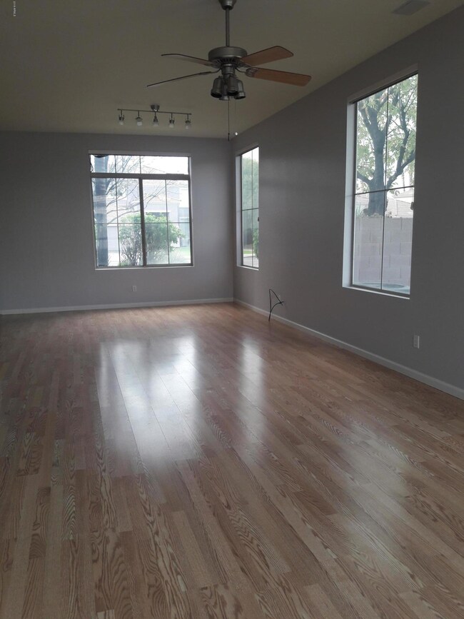 Formal dining2