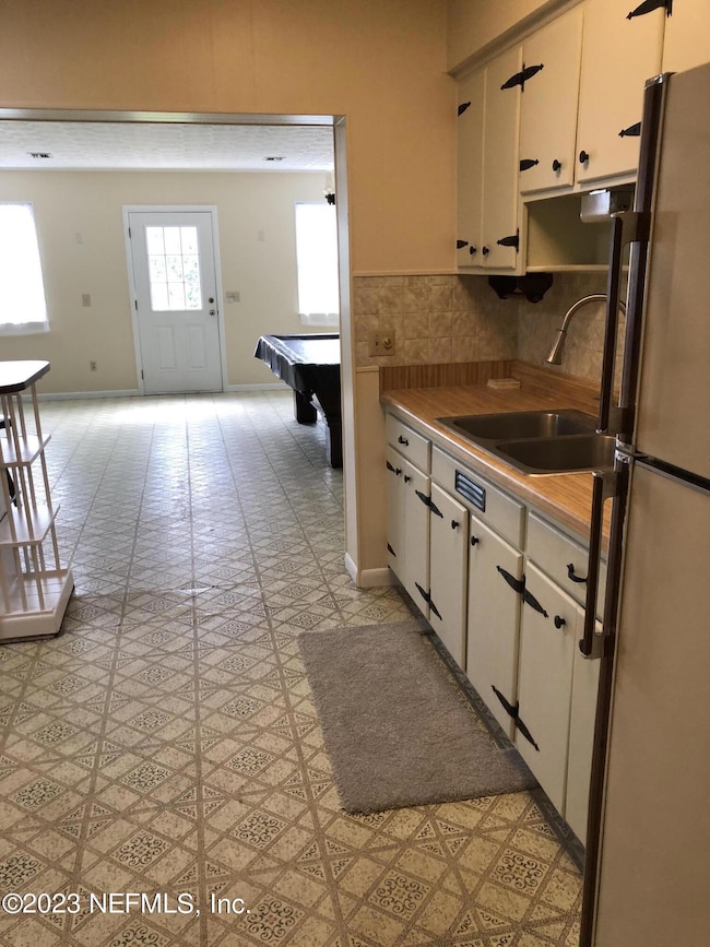 8540 Bengalin Ave, Jacksonville, FL 32211 - photo 6