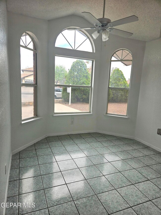 371 Brill Cir, Horizon City, TX 79928 - photo 7