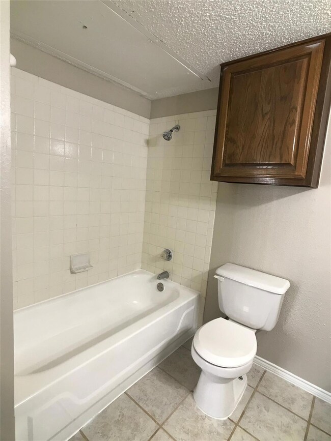 833 W Harwood Rd unit C, Hurst, TX 76054 - photo 4