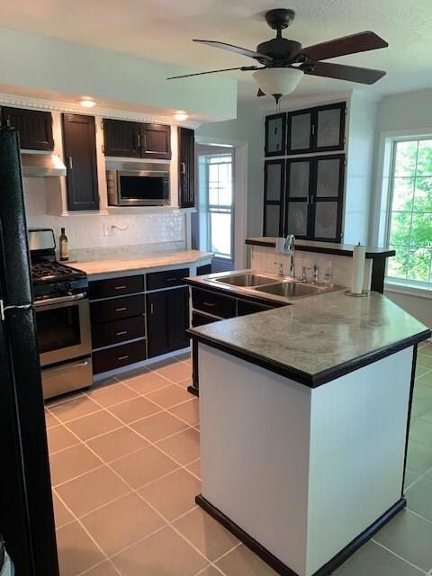 Large Eat in Kitchen