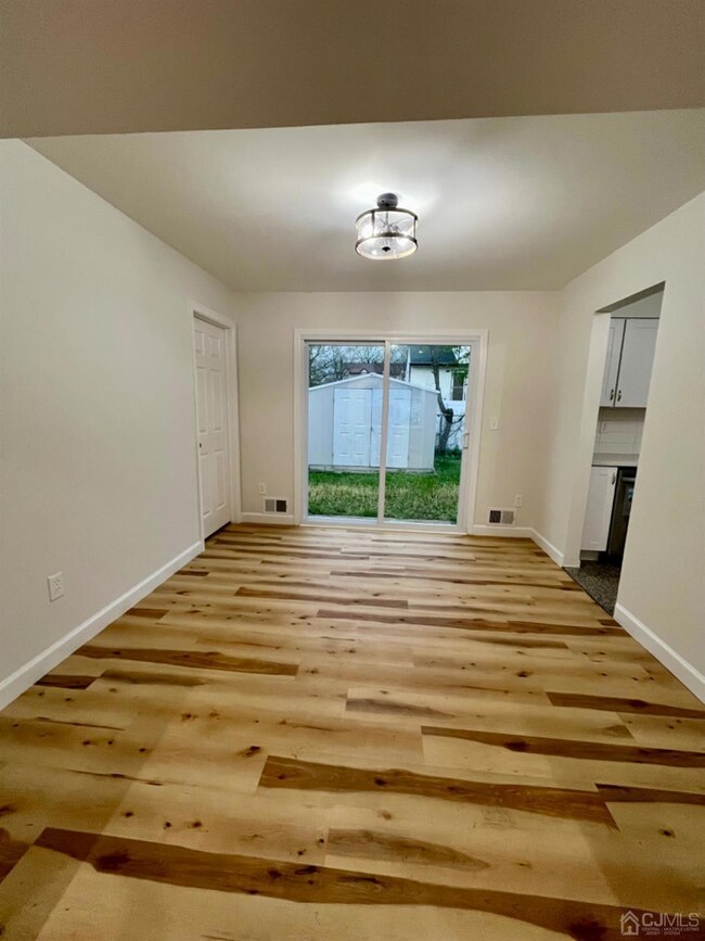 225 Woolworth Ave unit 227, South Plainfield, NJ 07080 - photo 6