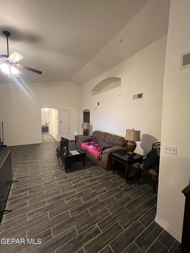 13538 Harbottle St, El Paso, TX 79928 - photo 5