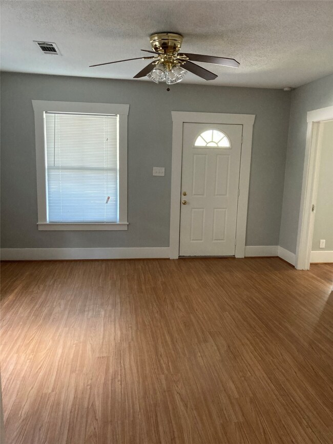 1036 Key St, Houston, TX 77009 - photo 7