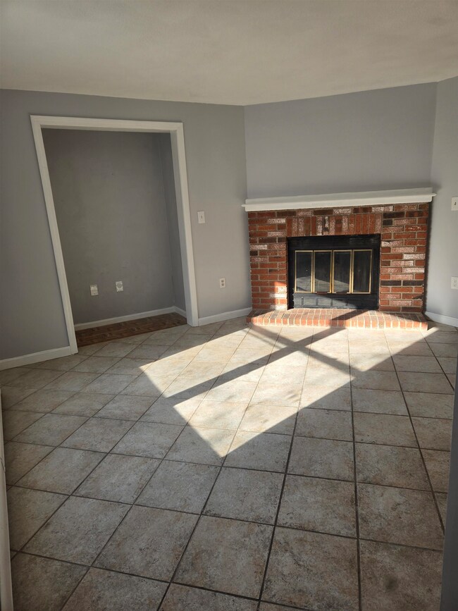 32 Jessica Dr unit U29, Nashua, NH 03060 - photo 2