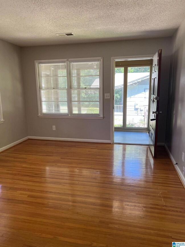 1617 1st St NE, Center Point, AL 35215 - photo 5