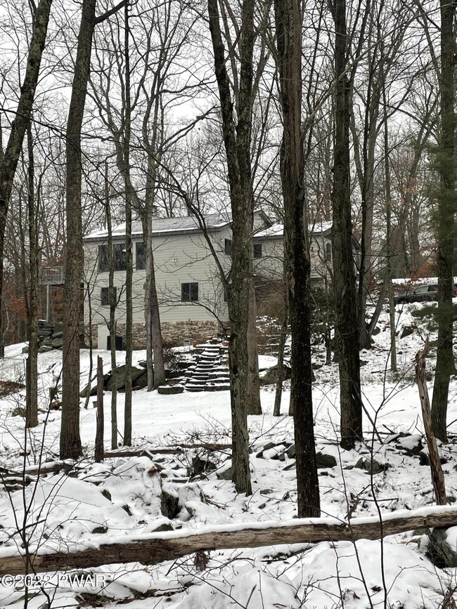 226 Remuda Dr, Hawley, PA 18428 - photo 3