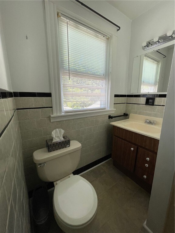 208 Norfolk Ave unit 2R, Pawtucket, RI 02861 - photo 7