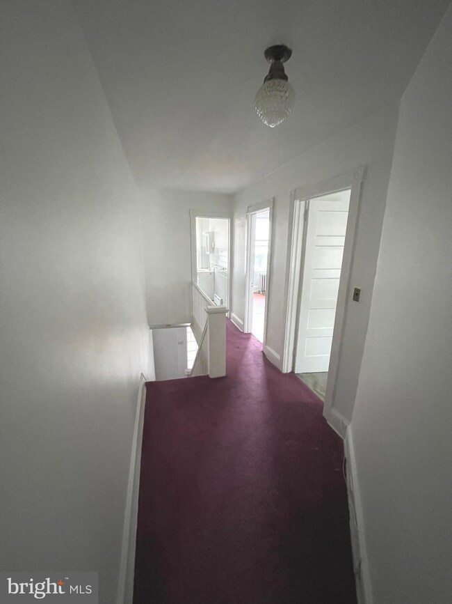 70 N Keystone Ave, Upper Darby, PA 19082 - photo 6