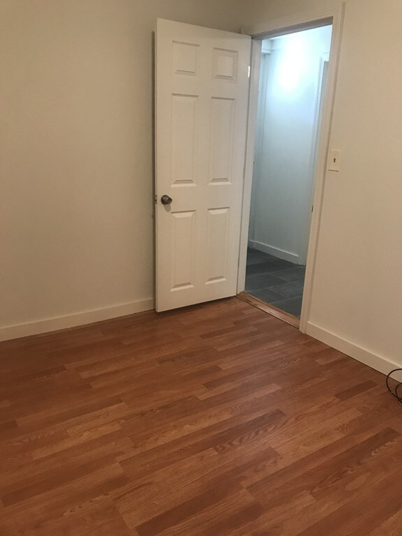 126 Maple St unit 1, Lynn, MA 01904 - photo 4