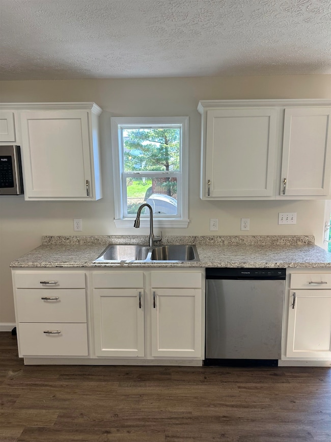 707 Elm Dr, Centerville, IN 47330 - photo 6