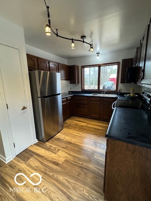 9026 W 550 S, Columbus, IN 47201 - photo 6