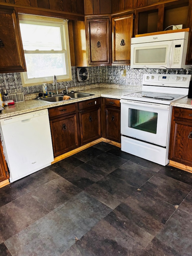 22370 Midland Trail, Victor, WV 25938 - photo 5