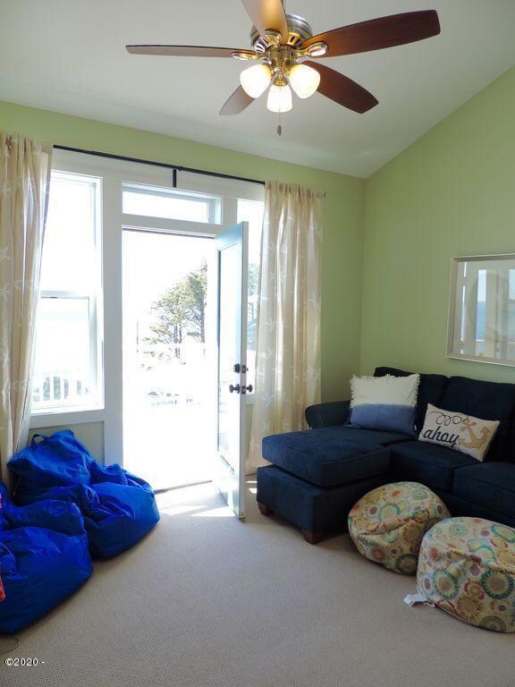 2461 SW Anemone Ave, Lincoln City, OR 97367 - photo 7