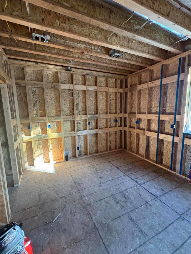 1114 Oxbow Ct, Pewaukee, WI 53072 - photo 6