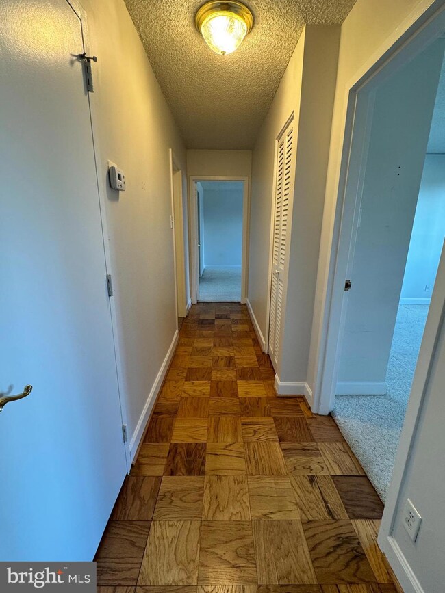 Tower Villas unit 104, Arlington, VA 22203 - photo 7