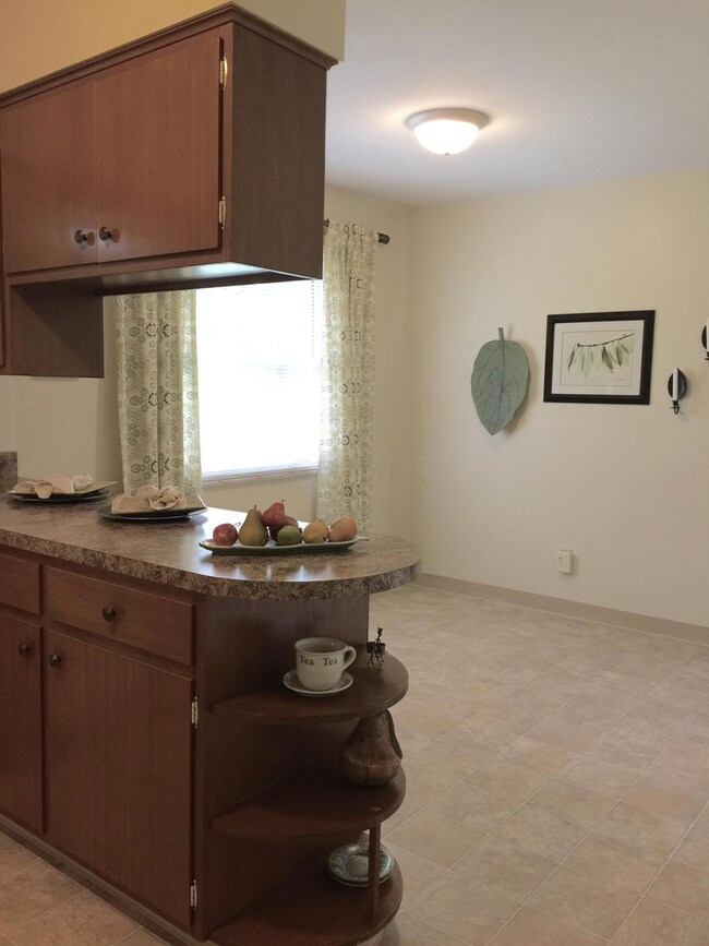 5425 Rockwood Rd, Columbus, OH 43229 - photo 7