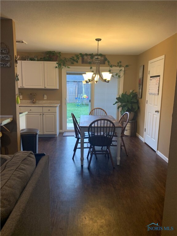 204 Taylor Dr, West Unity, OH 43570 - photo 2