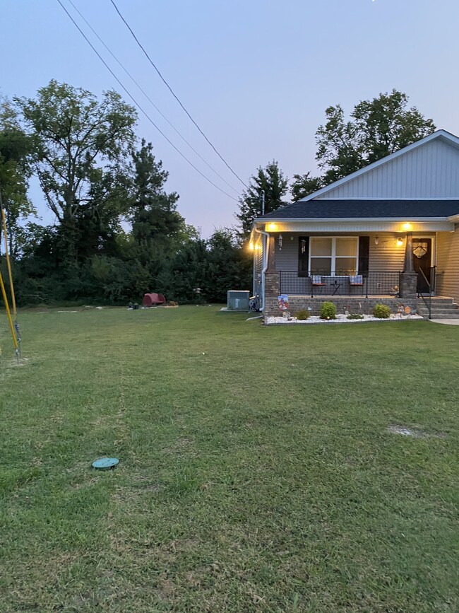 116 Blue Grass Dr, Shelbyville, TN 37160 - photo 2