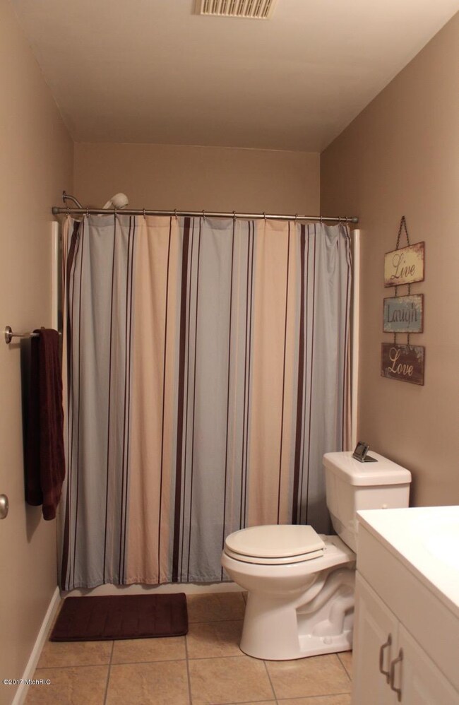 1089 Woodspointe Dr SW, Byron Center, MI 49315 - photo 6