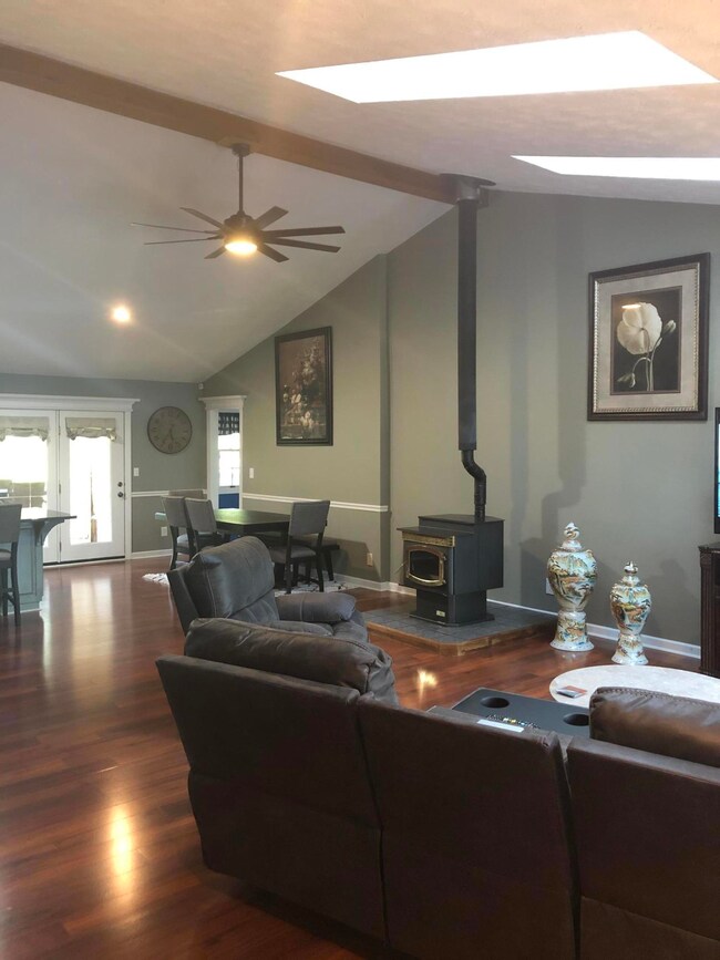 118 Lakeshore Dr, Kimberling City, MO 65686 - photo 7