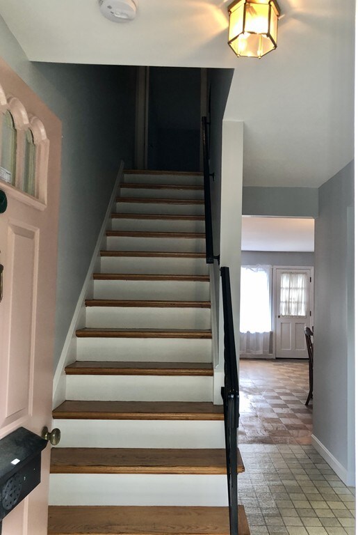 104 Windsor Dr unit 104A, Framingham, MA 01701 - photo 2