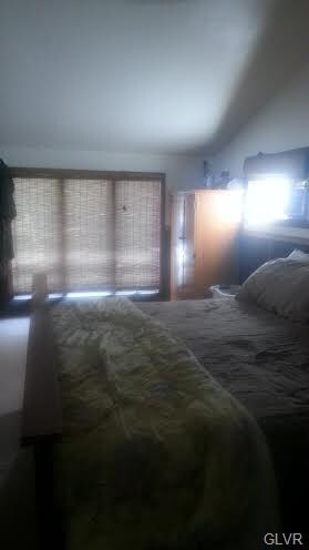 3205 S 3rd St, Whitehall, PA 18052 - photo 4