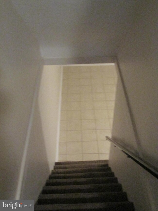 1022 Arncliffe Rd, Essex, MD 21221 - photo 5