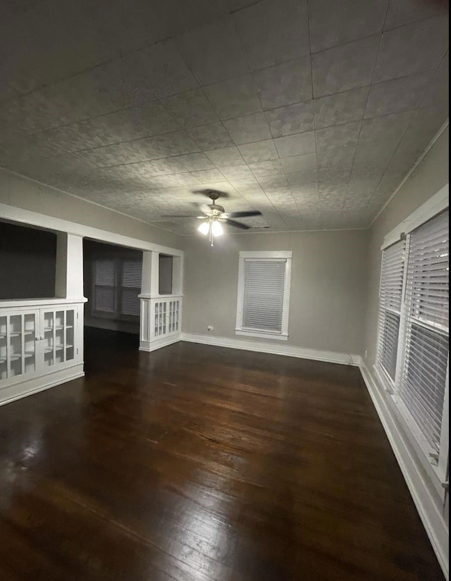 1126 W Woodard St, Denison, TX 75020 - photo 4