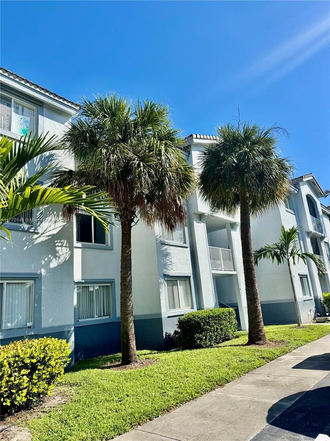 2640 S University Dr unit 113, Davie, FL 33328 - photo 3