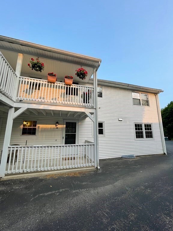 6 Wysocki Dr unit 20, Dudley, MA 01571 - photo 2