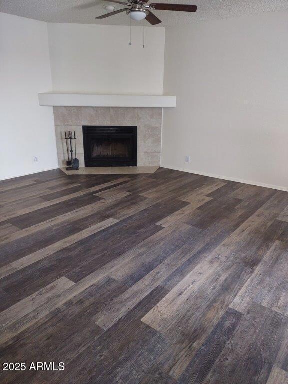 Living Room with Fireplace