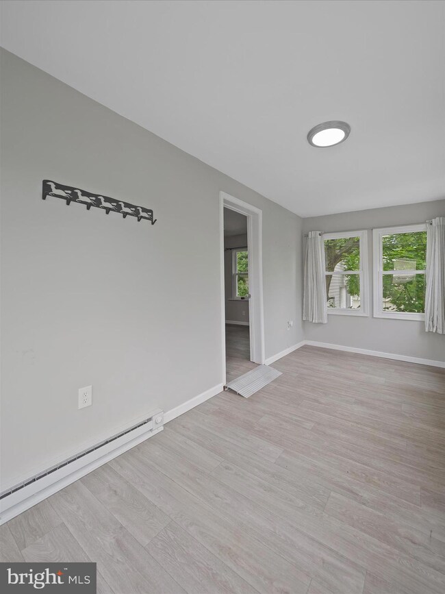 108 E 12th Ave, Ranson, WV 25438 - photo 5