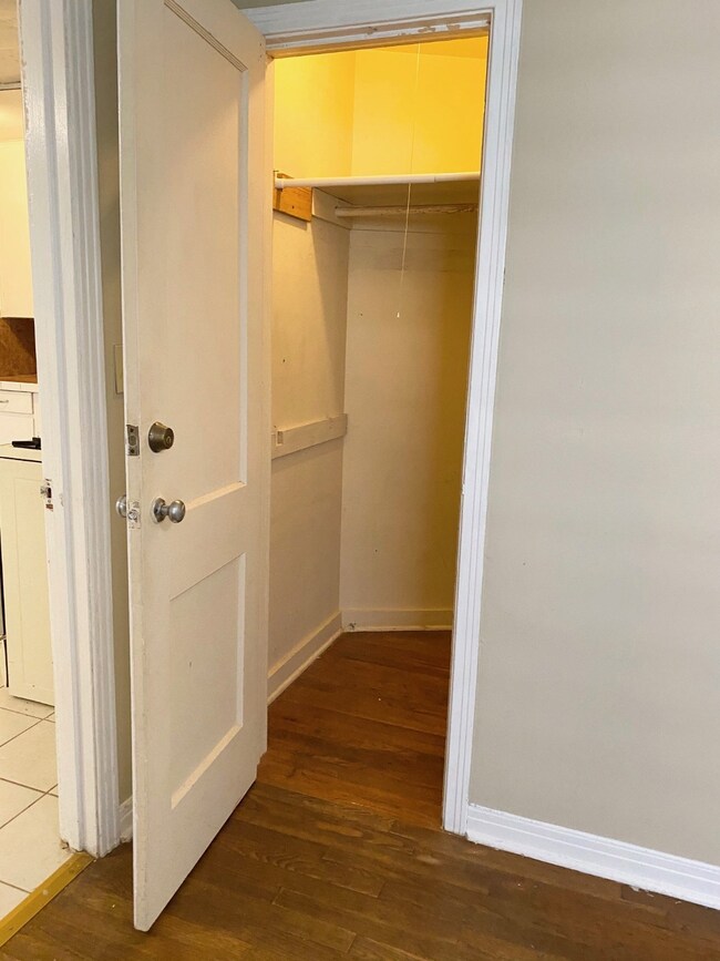 938 Algregg St, Houston, TX 77009 - photo 6