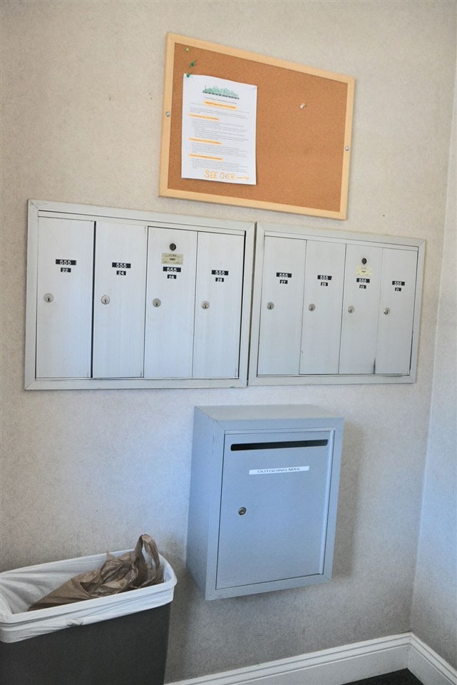 555 Calef Rd unit 26, Manchester, NH 03103 - photo 5