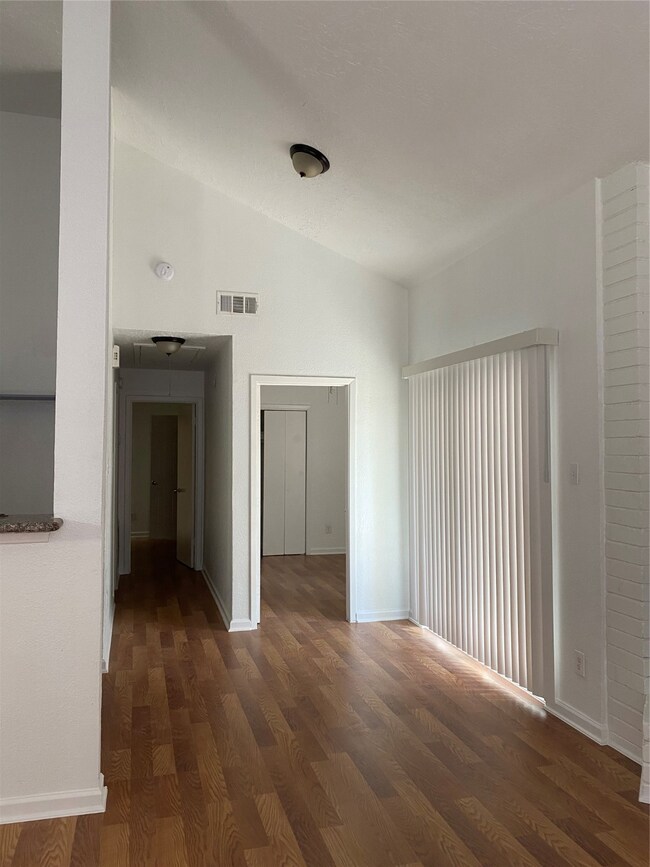 11025 Panicum Ct, Houston, TX 77086 - photo 5