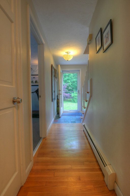 4 Van Cir, Buzzards Bay, MA 02532 - photo 2