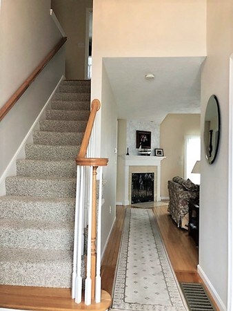 5 Crab Apple Ln, Franklin, MA 02038 - photo 3