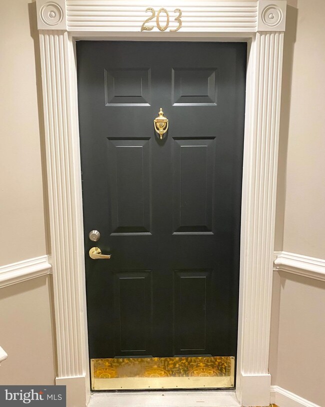 1321 N Adams Ct unit 203, Arlington, VA 22201 - photo 4