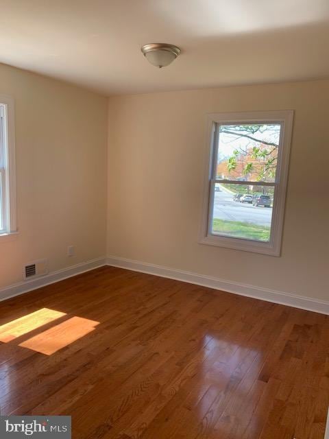 7001 E Chesapeake St, Hyattsville, MD 20785 - photo 5
