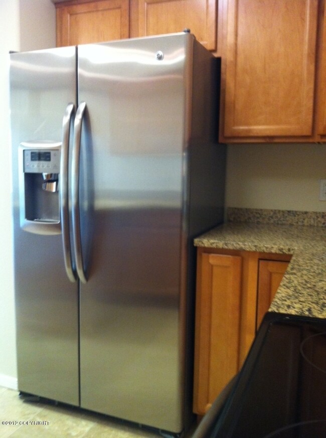 Kitchen refrigerator