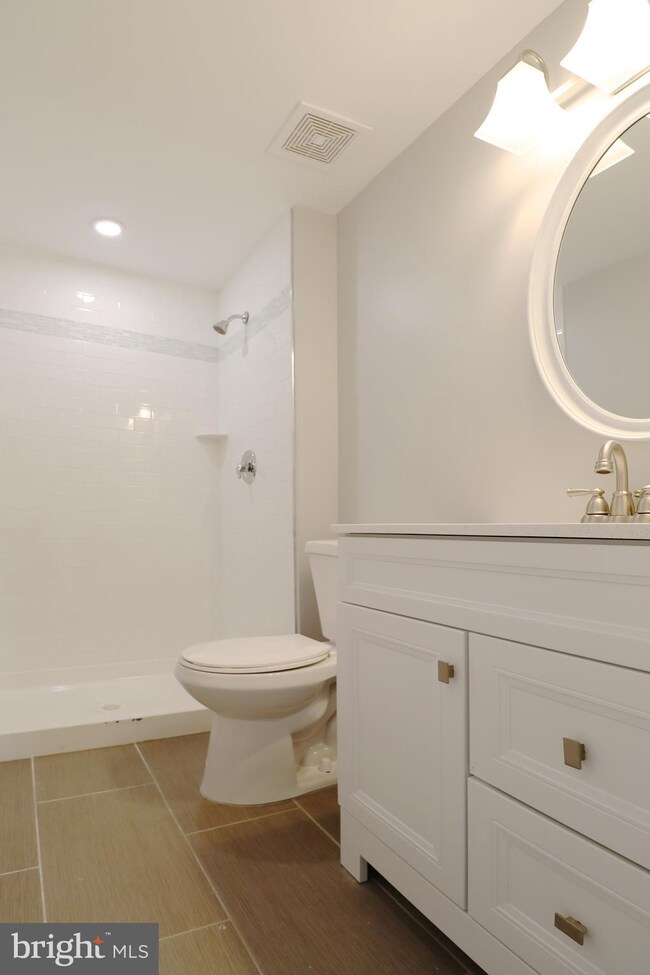 18 Dorchester Cir, Marlton, NJ 08053 - photo 5