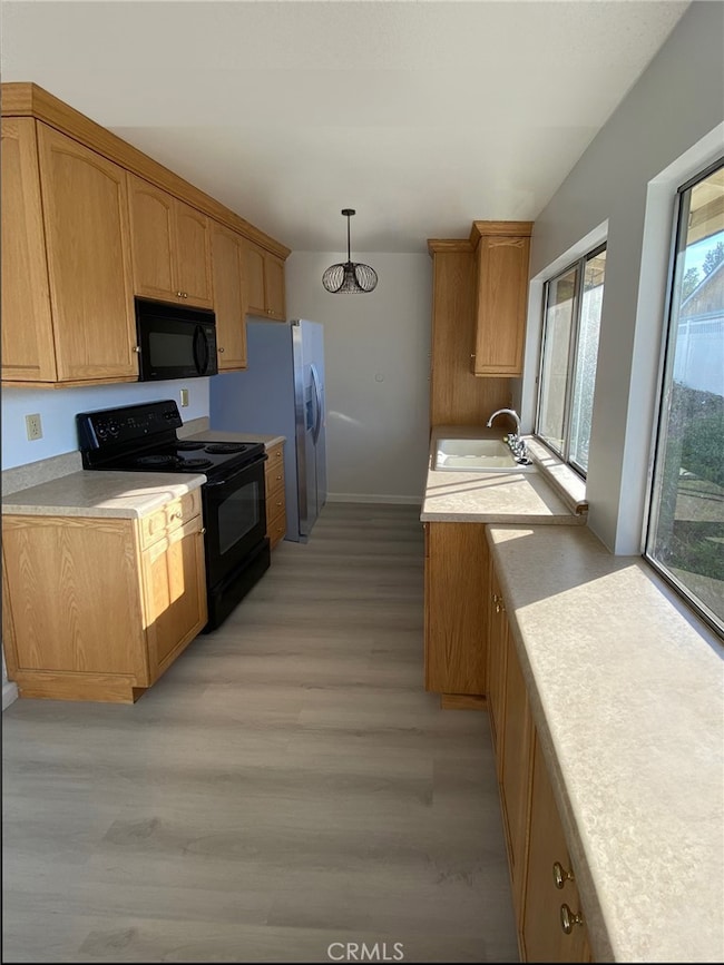 19724 Avenue of The Oaks, Newhall, CA 91321 - photo 3