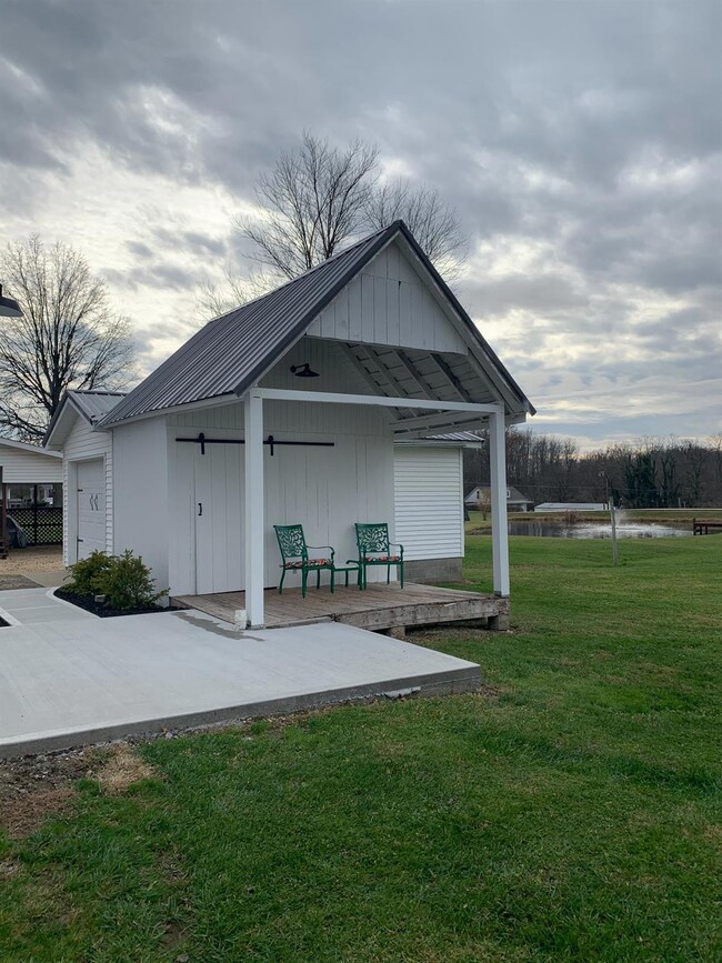 600 Josephine St, Milan, IN 47031 - photo 6